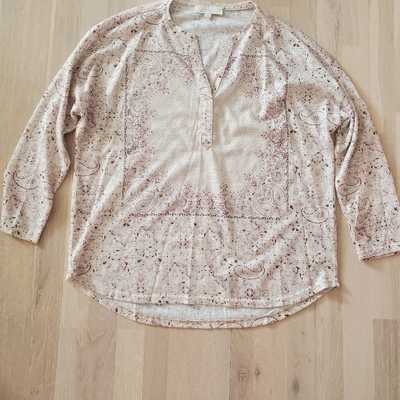 Weekend Suzanne Betro Ivory Long sleeve top with burgundy Paisley Design - Picture 4 of 8